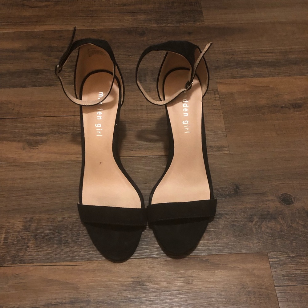 Black Madden Girl heels size 9